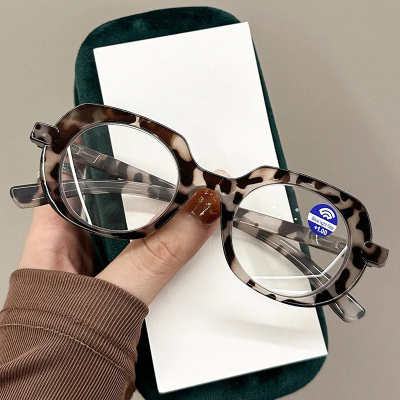 Retro Style Reading Glasses for Women Men Unisex Fashion Anti-blue Hyperopia Glasses Trendy Oval HD Lens Eyeglasses 0+1.0+4.0